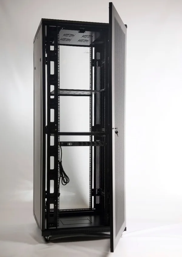 ARMARIO RACK 19" 42U MONOLYTH SH6842 600X800MM MONTADO CON ACCESORIOS PUERTA PERFORADA - Imagen 5